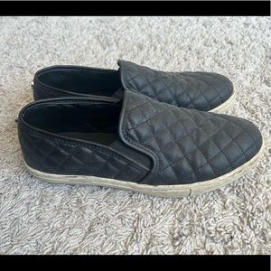 Steve Madden slip on shoes. Slight worn. Extremely comfortable